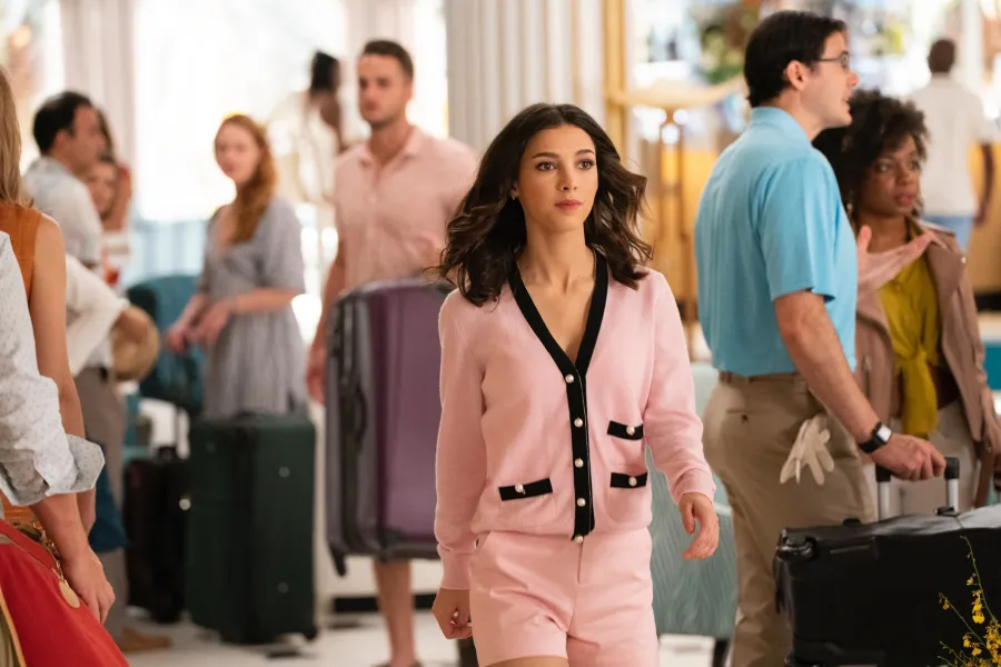 Eva-Longoria-Grand-Hotel