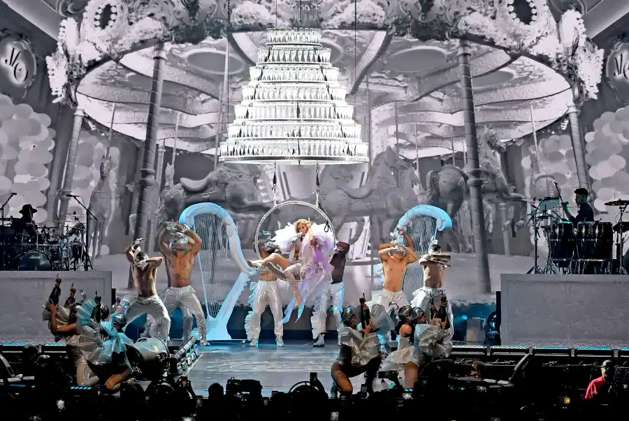 Jennifer Lopez My Party Tour