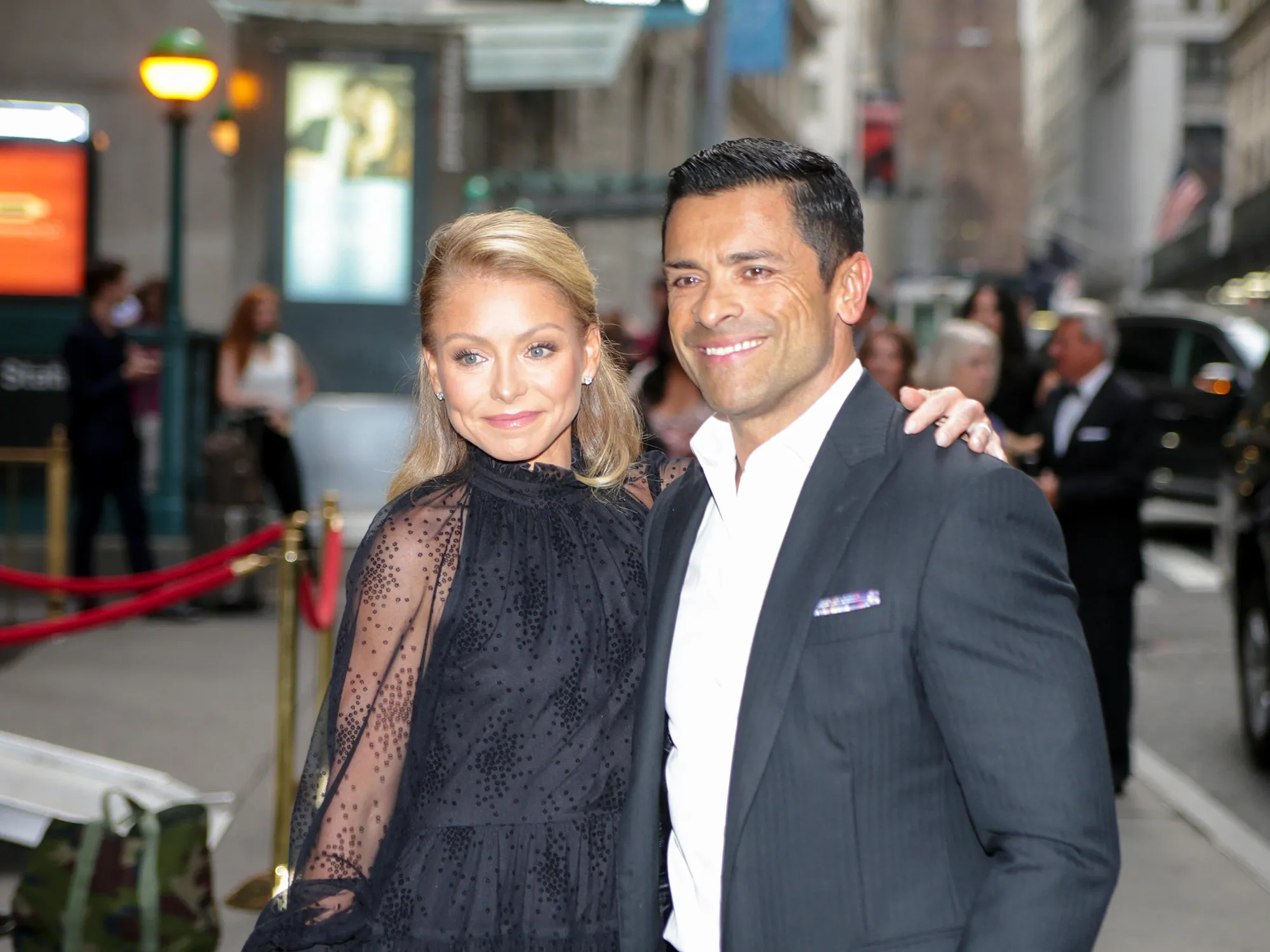 Kelly Ripa Shows Her and Mark Consuelos’ Kids Vacation Pics