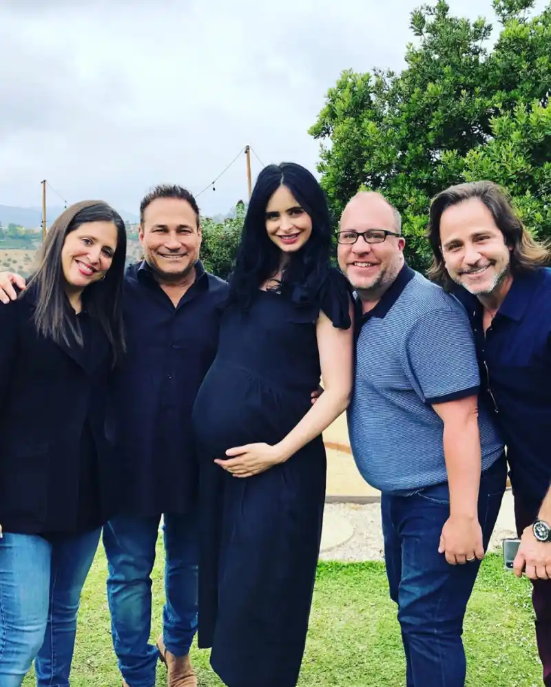 Krysten-Ritter-baby-shower