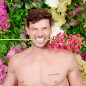 Love Island Cast Michael Yi