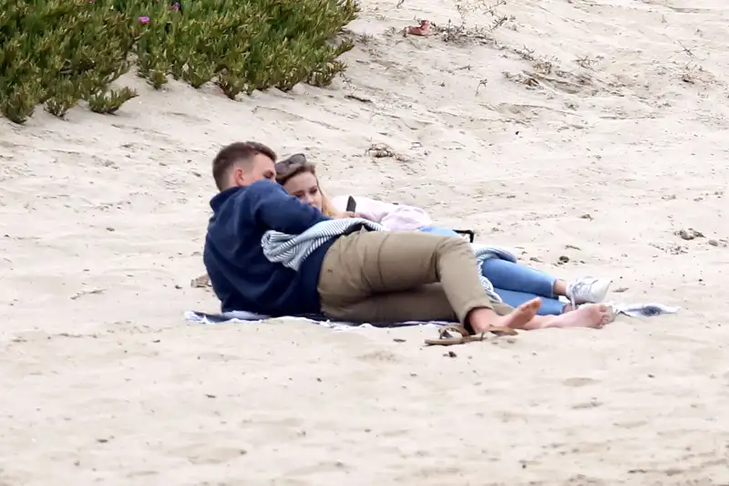 Reese Witherspoon’s Daughter Ava Phillippe, 19, Spotted Kissing New Man on Beach