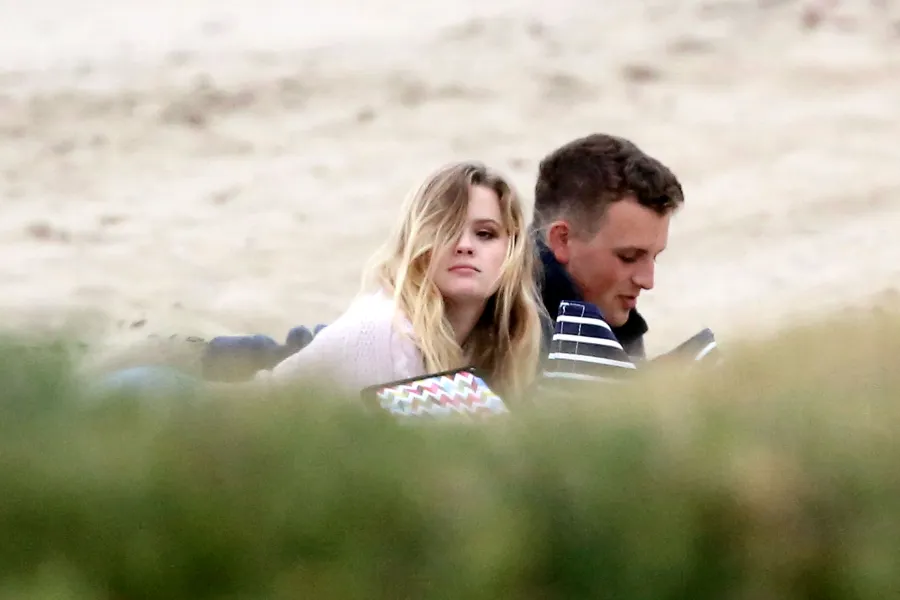 Reese Witherspoon’s Daughter Ava Phillippe, 19, Spotted Kissing New Man on Beach