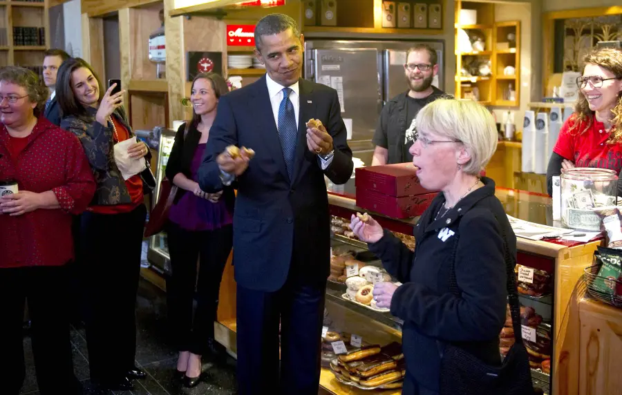 Stars Downing Doughnuts Barack Obama