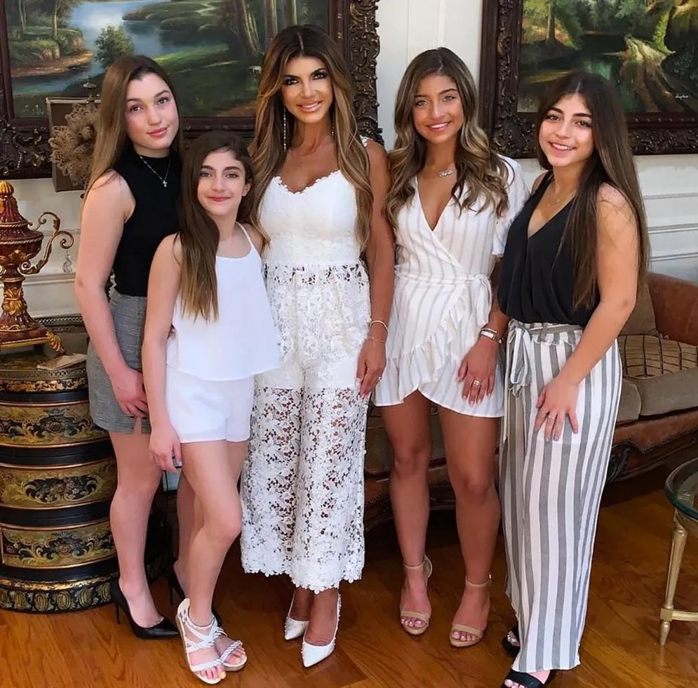 Teresa-Giudice's-Diet-With-Teen-Daughters-Controversy