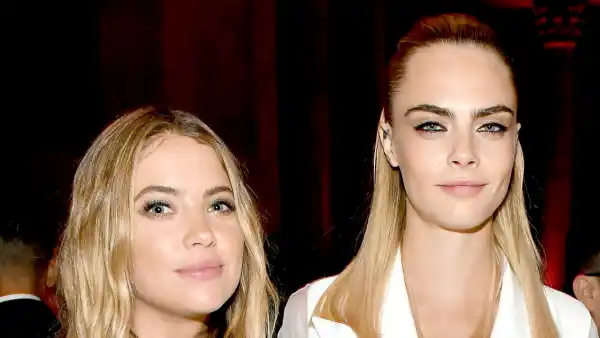 Cara-Delevingne-and-Ashley-Benson-engaged