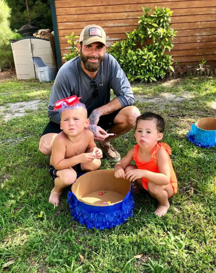 Kaiser, Ensley, David in the Yard Playing Jenelle Evans Regains Custody of Kids