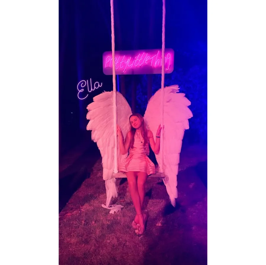 Jennifer-Lopez’s-Gold-Themed-50th-Birthday-Party