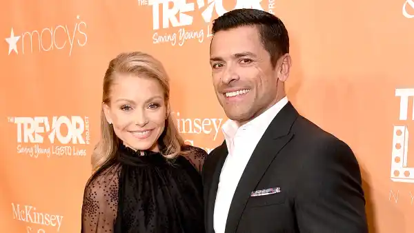 Kelly-Ripa-Mark-Consuelos-1996-Honeymoon