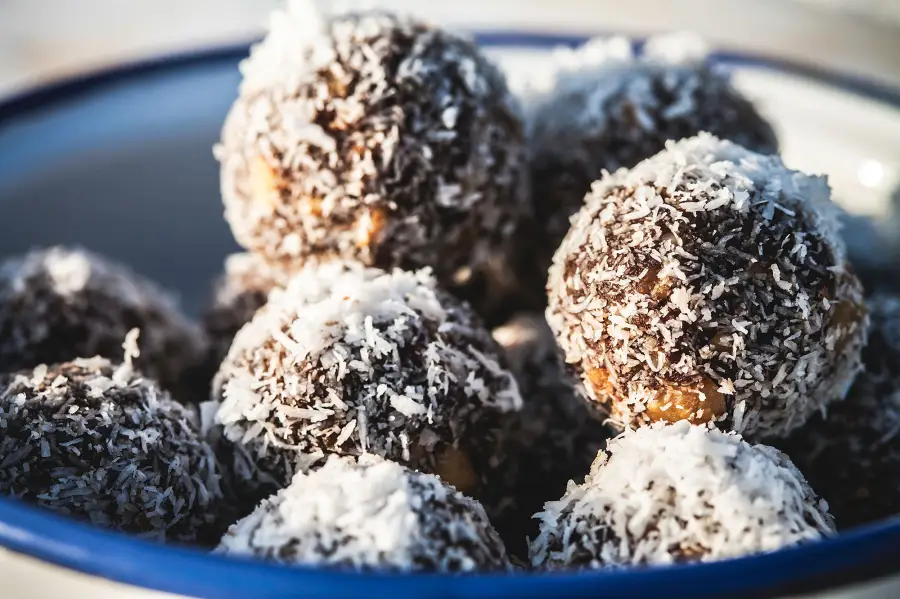 Kourtney Kardashian Keto Hacks Collagen Protein Balls