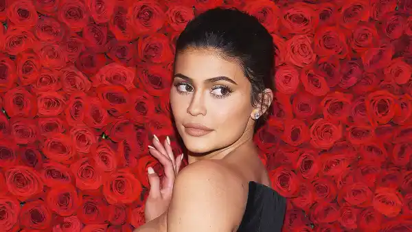 Kylie Jenner Black Dress May 7, 2018