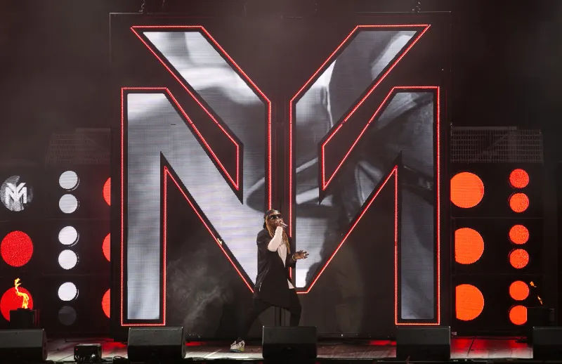 Lil Wayne Quit Co Headlining Tour Blink182 off Stage