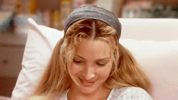 Lisa-Kudrow-Phoebe-Buffay-Friends-triplets