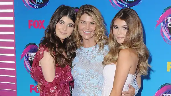 Lori Loughlin Family Still Strained College Scandal