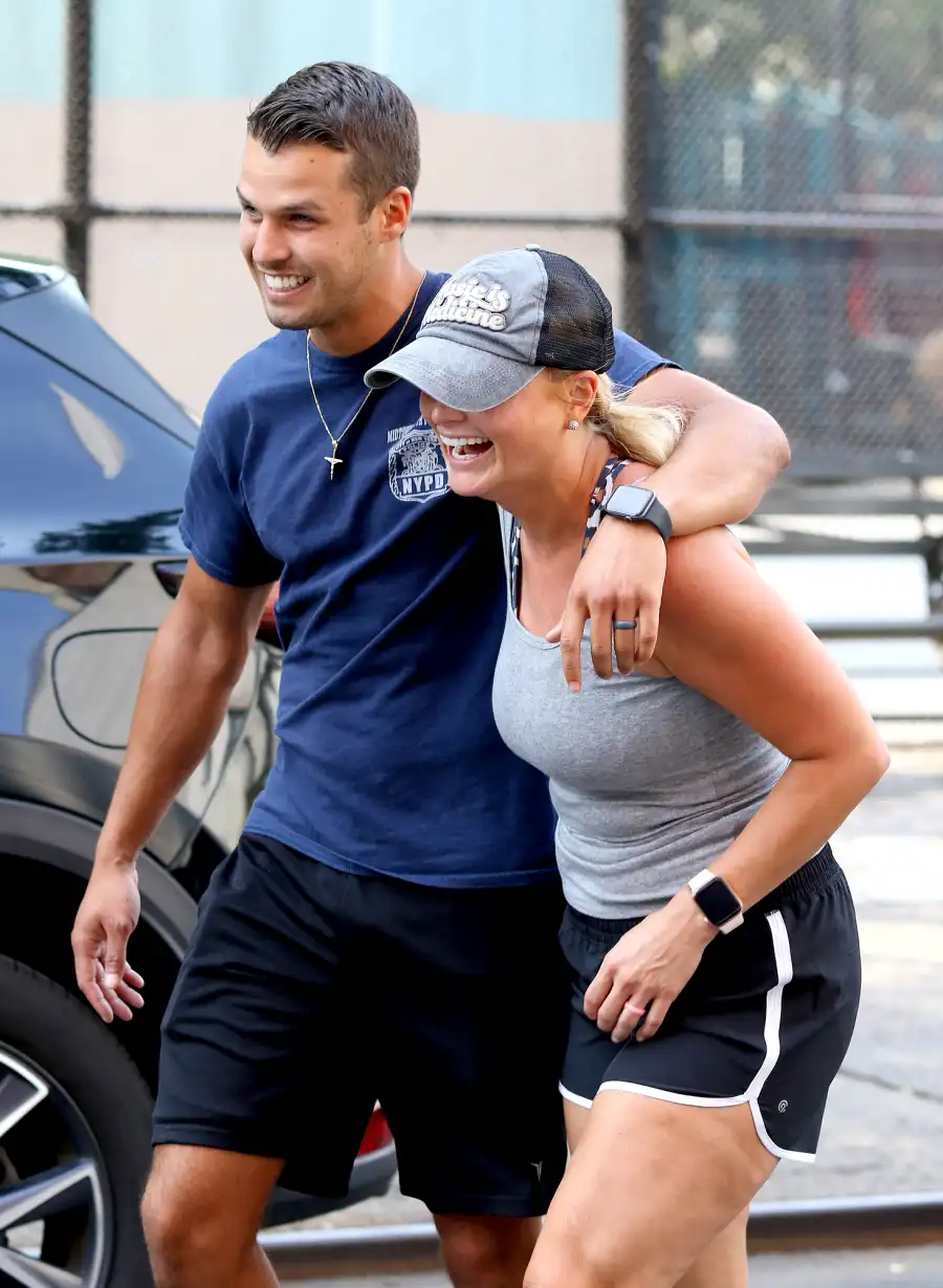 Miranda-Lambert-and-Brendan-McLoughlin-NYC-laughing