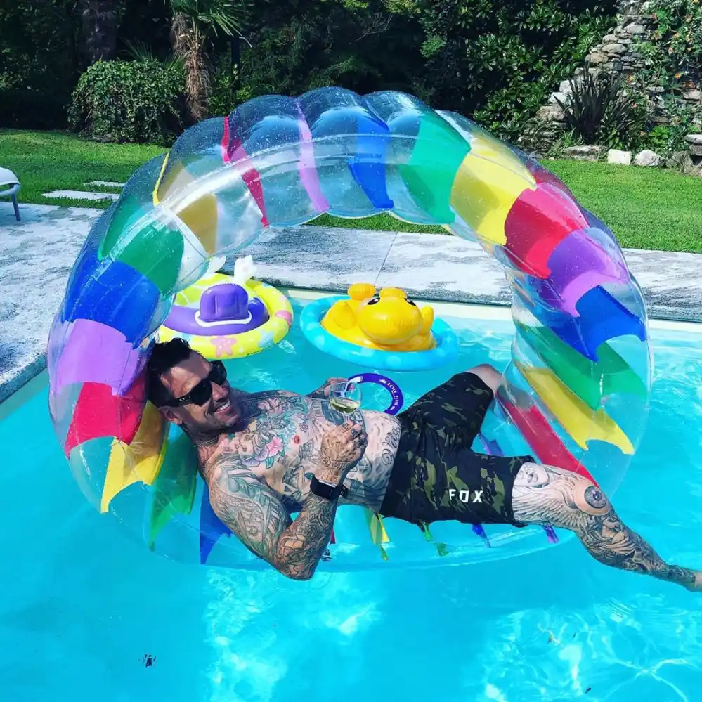 Pink Carey Hart Fire Back Take Comments Off Instagram