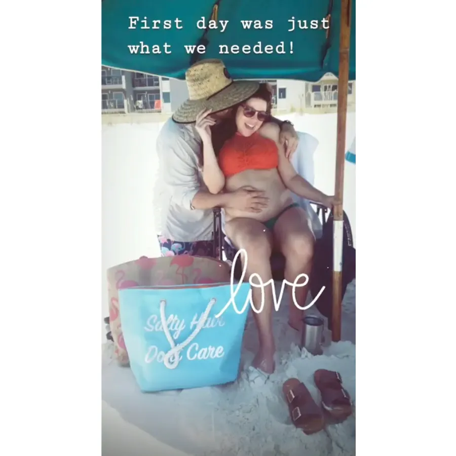 Pregnant Amy Duggar Baby Bump Dillon King