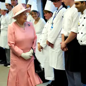 Queen Elizabeth II Buckingham Palace Hiring Live-In Chef