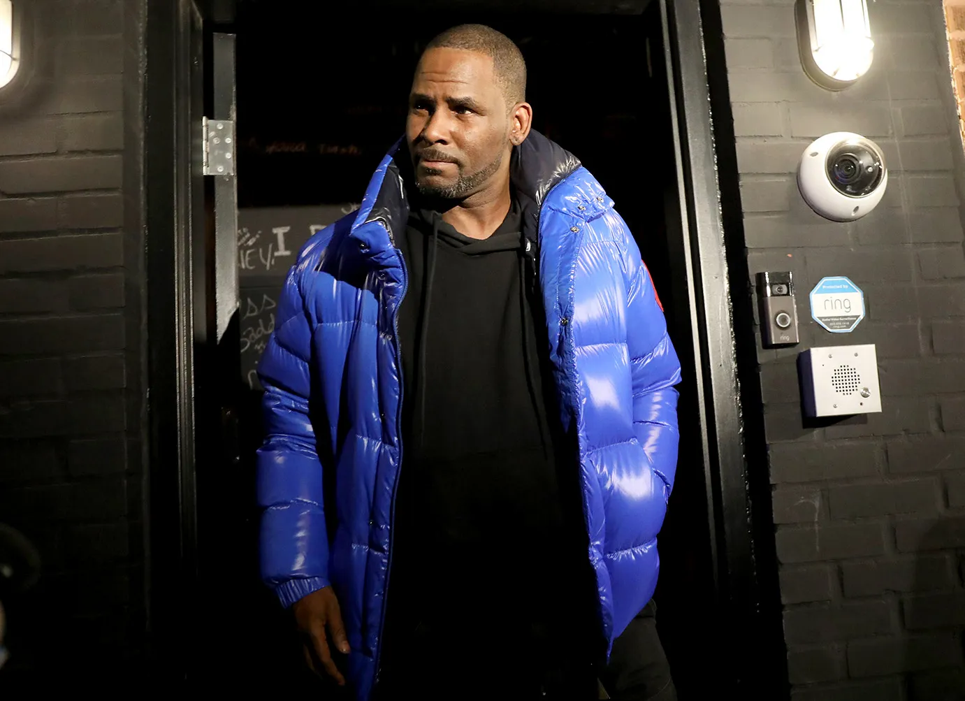 R.-Kelly-Arrested-on-Child-Pornography-and-Other-Federal-Charges