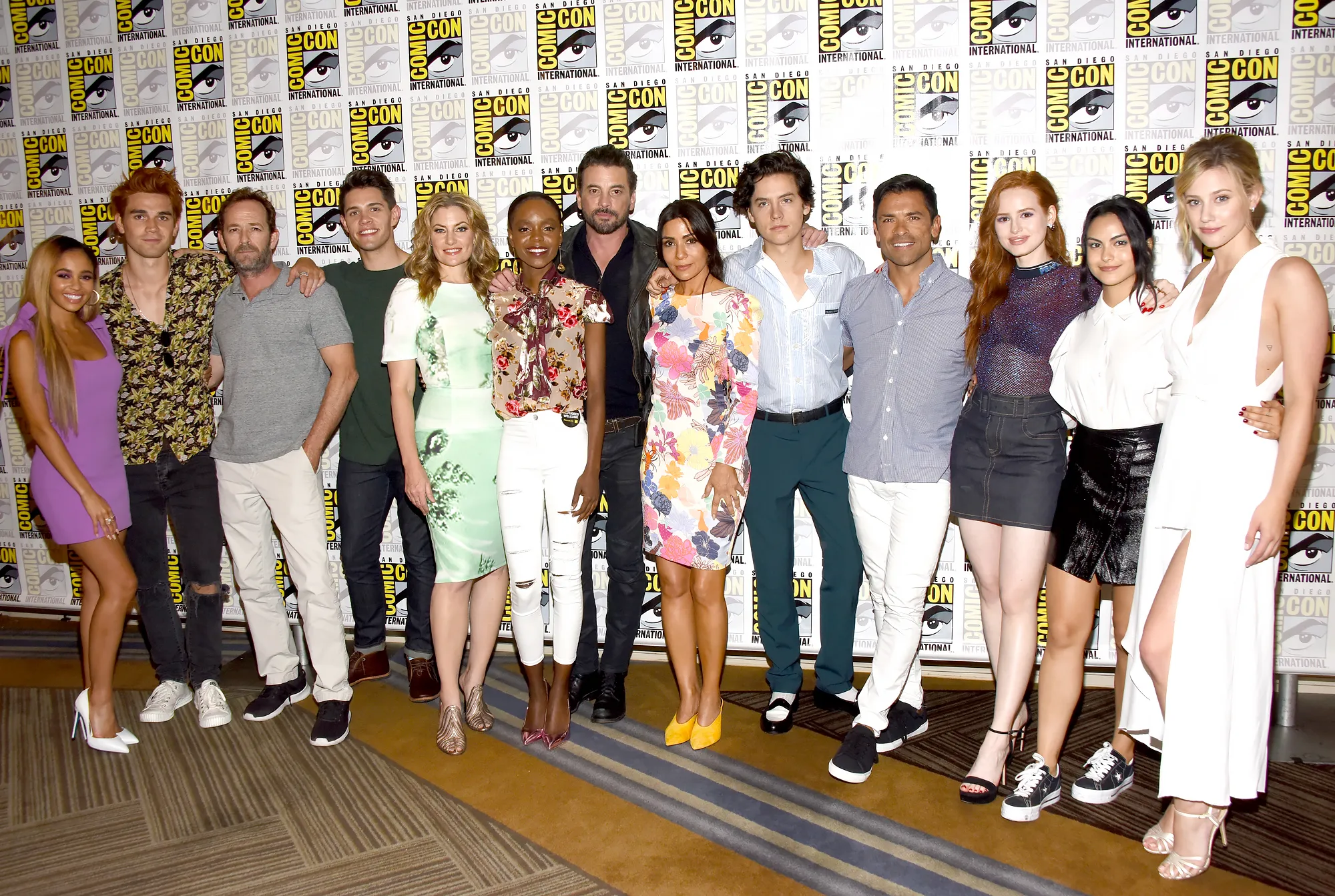Riverdale-cast-honors-Luke-Perry-filming-Season-4