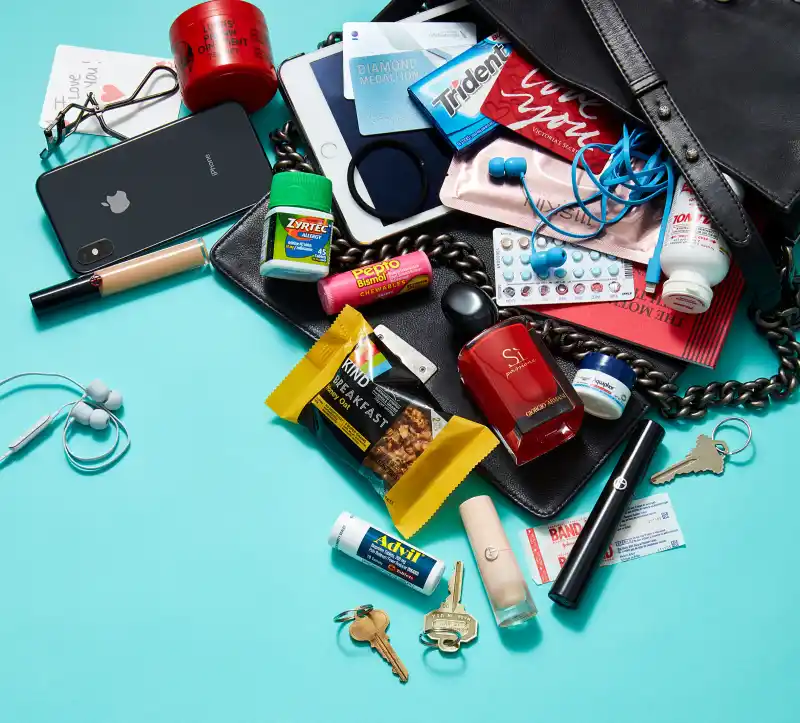 Sara Sampaio What's in My Bag