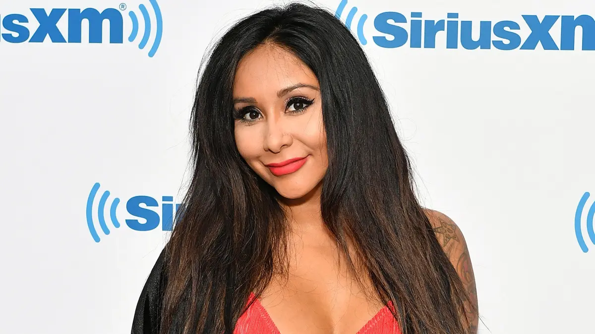 Snooki Shows Off Post-Baby Body in Bikini