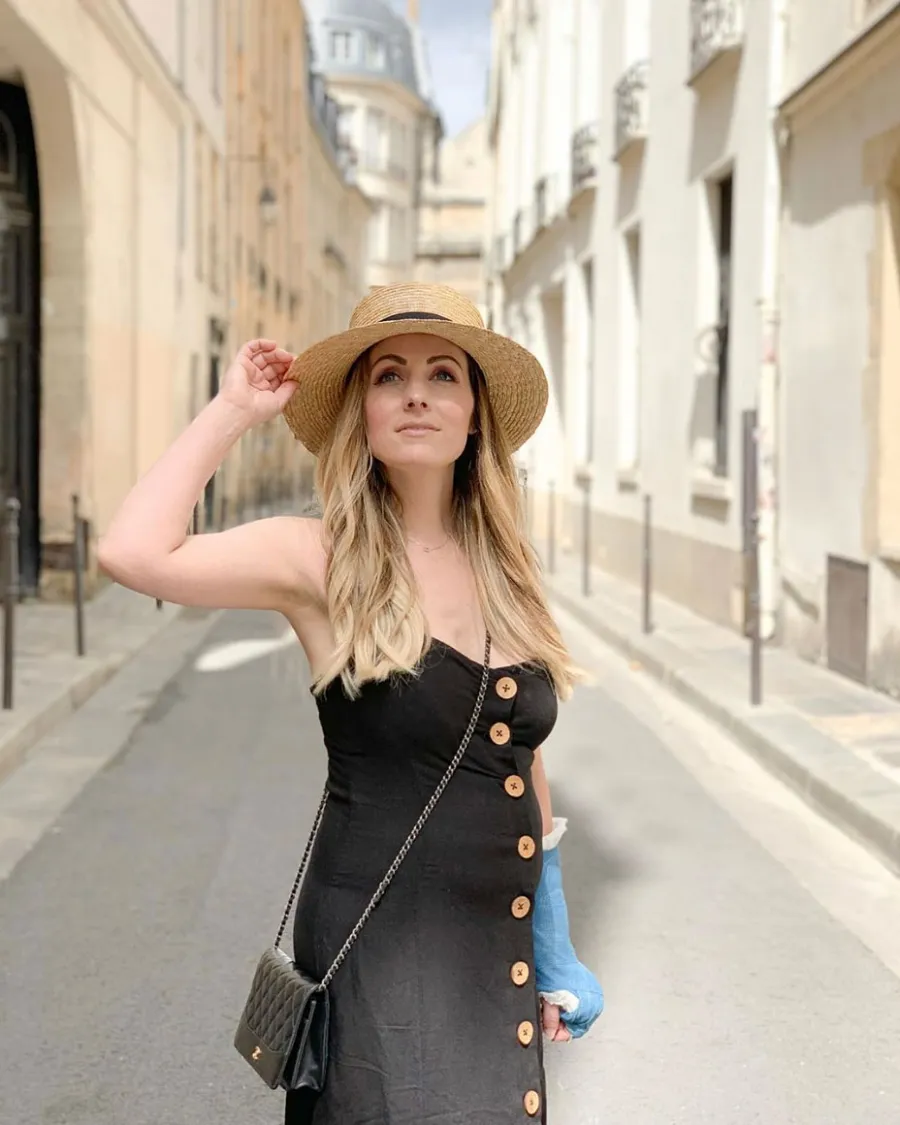 So Stylish Carly Waddell