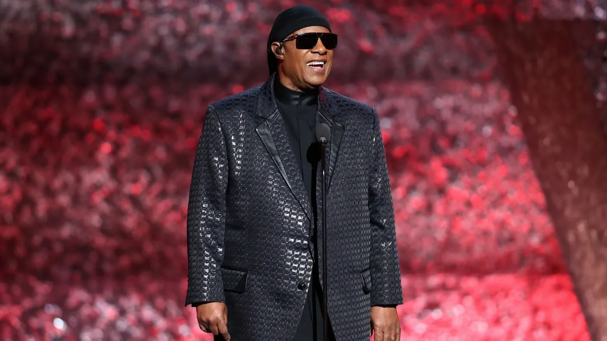 Stevie Wonder Announces He Will Undergo Kidney Surgery