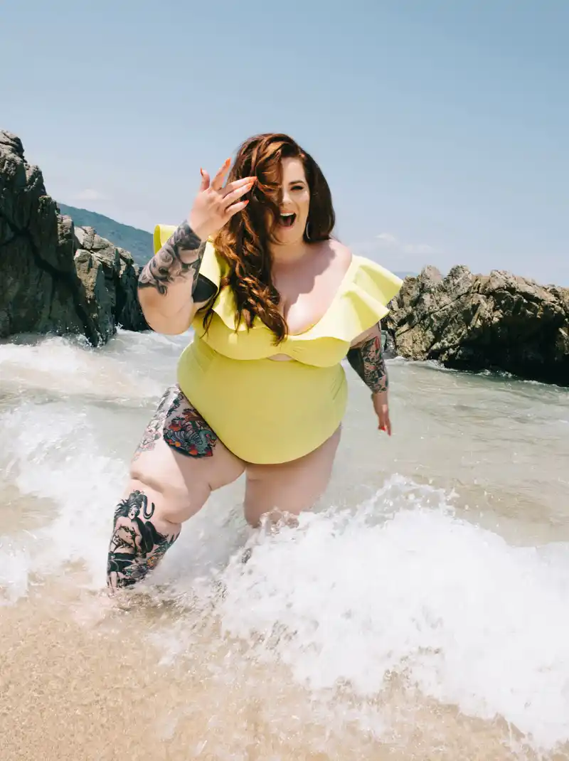 Tess Holliday Looks Amaze in Love Your Body Bathing Suit on Nylon