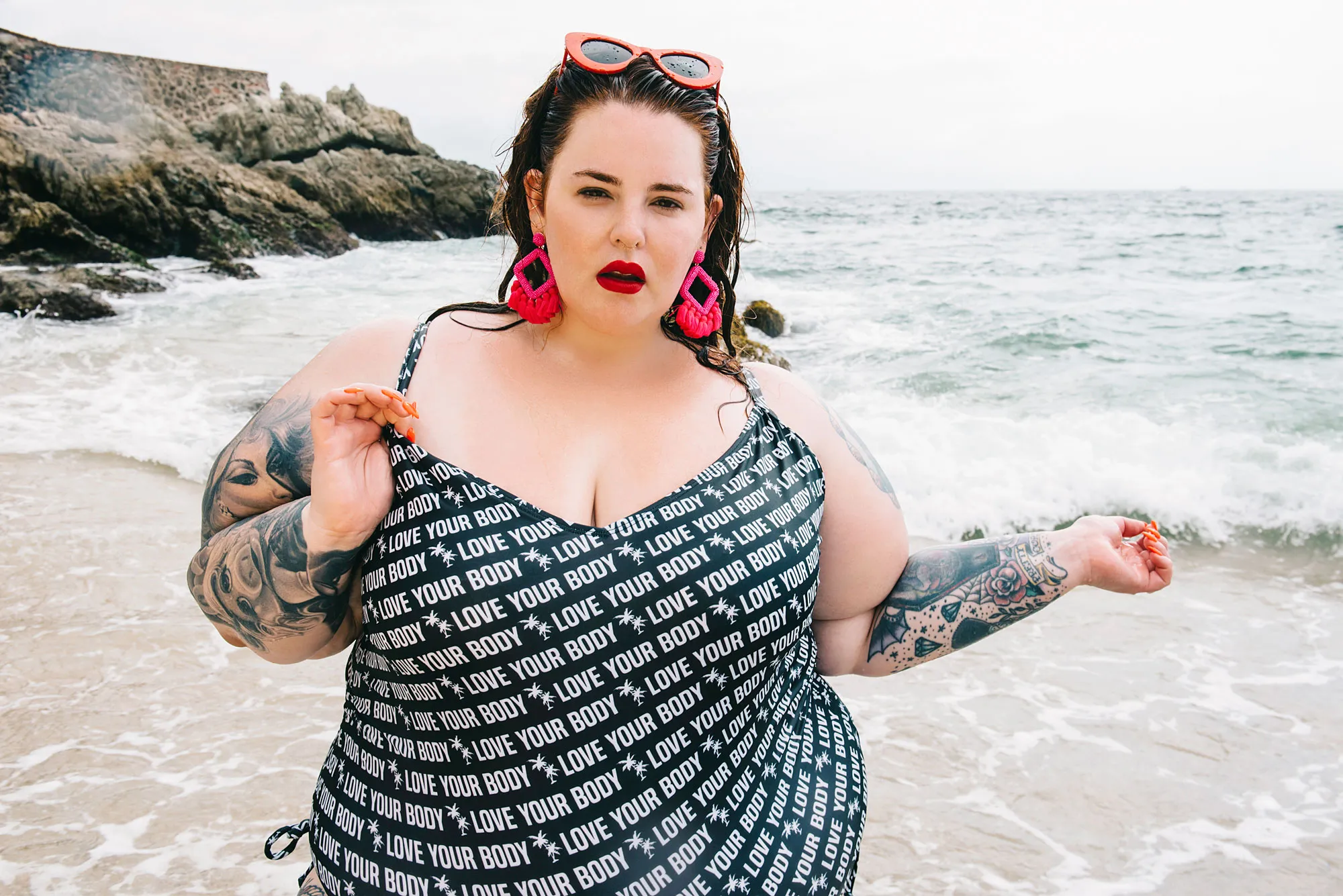 Tess Holliday Looks Amaze in Love Your Body Bathing Suit on Nylon