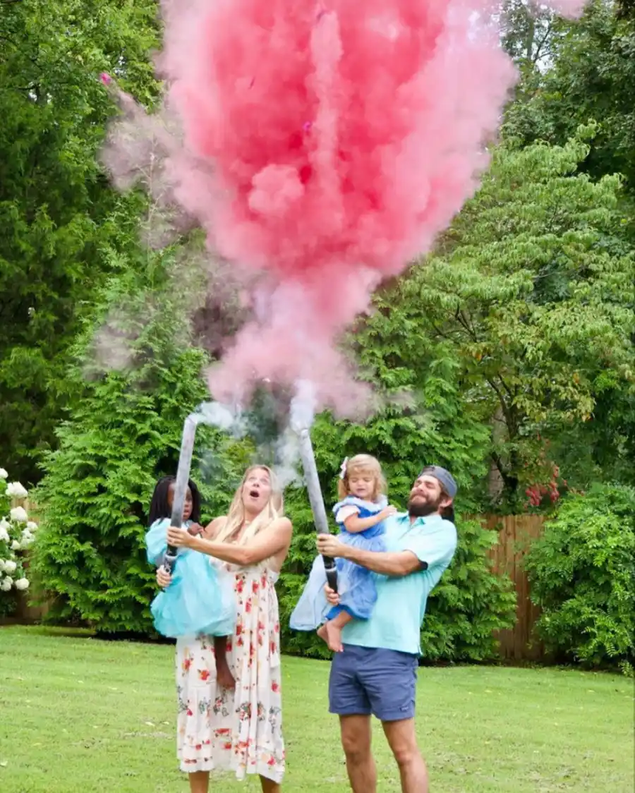 Thomas-Rhett’s-Wife-Lauren-Akins-Is-Pregnant-with-Baby-Number. 3