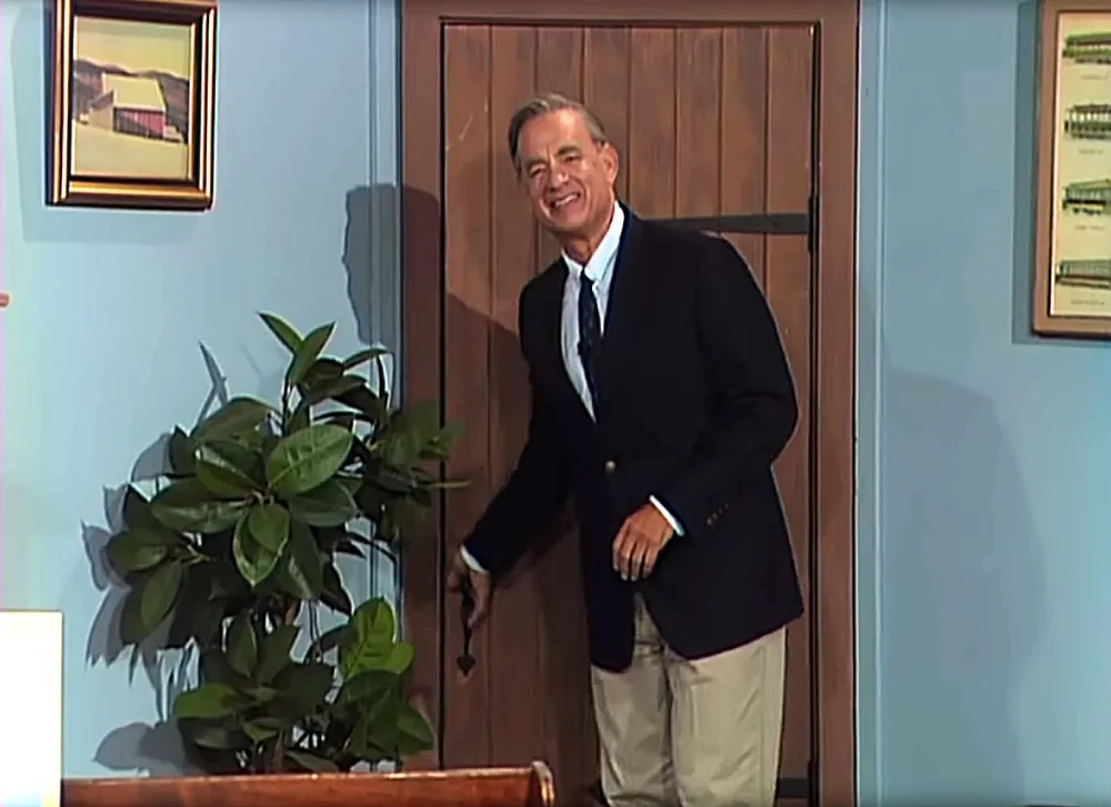 Tom Hanks Seen First Trailer Mister Rogers Biopic