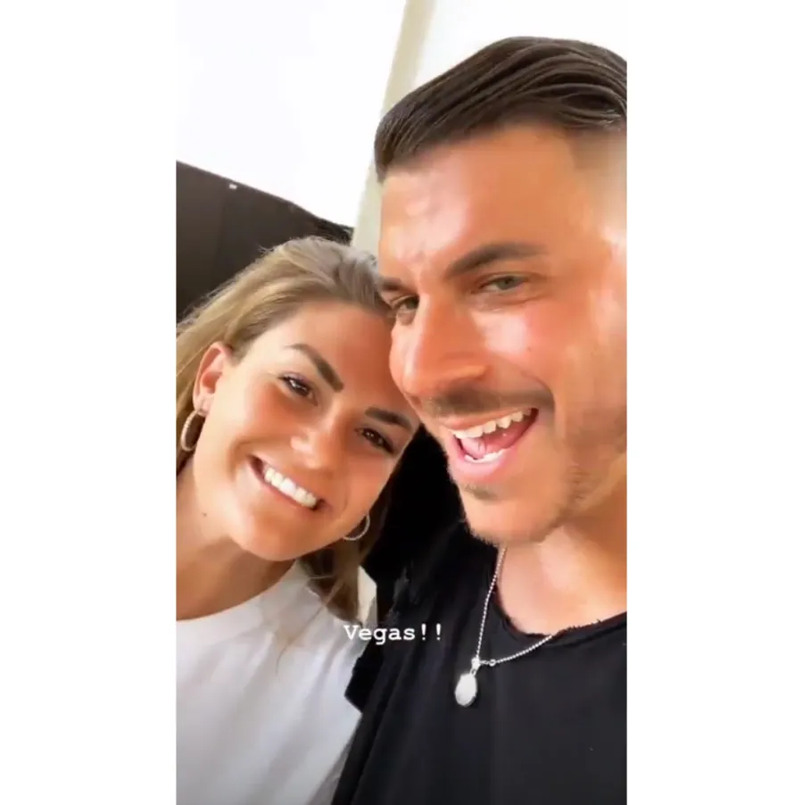 Tom-Schwartz-and-Katie-Maloney-Get-Their-Marriage-License-During-Cast-Trip-to-Las-Vegas