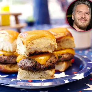 Top Chef's Spike Mendelsohn Shares 'Delicious' July 4th Slider Recipe, Tips for Cooking for Large Groups