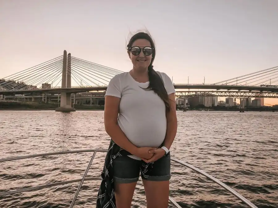 Tori-Roloff-Baby-Bump-4th-Anniversary-Date-Zach-Roloff