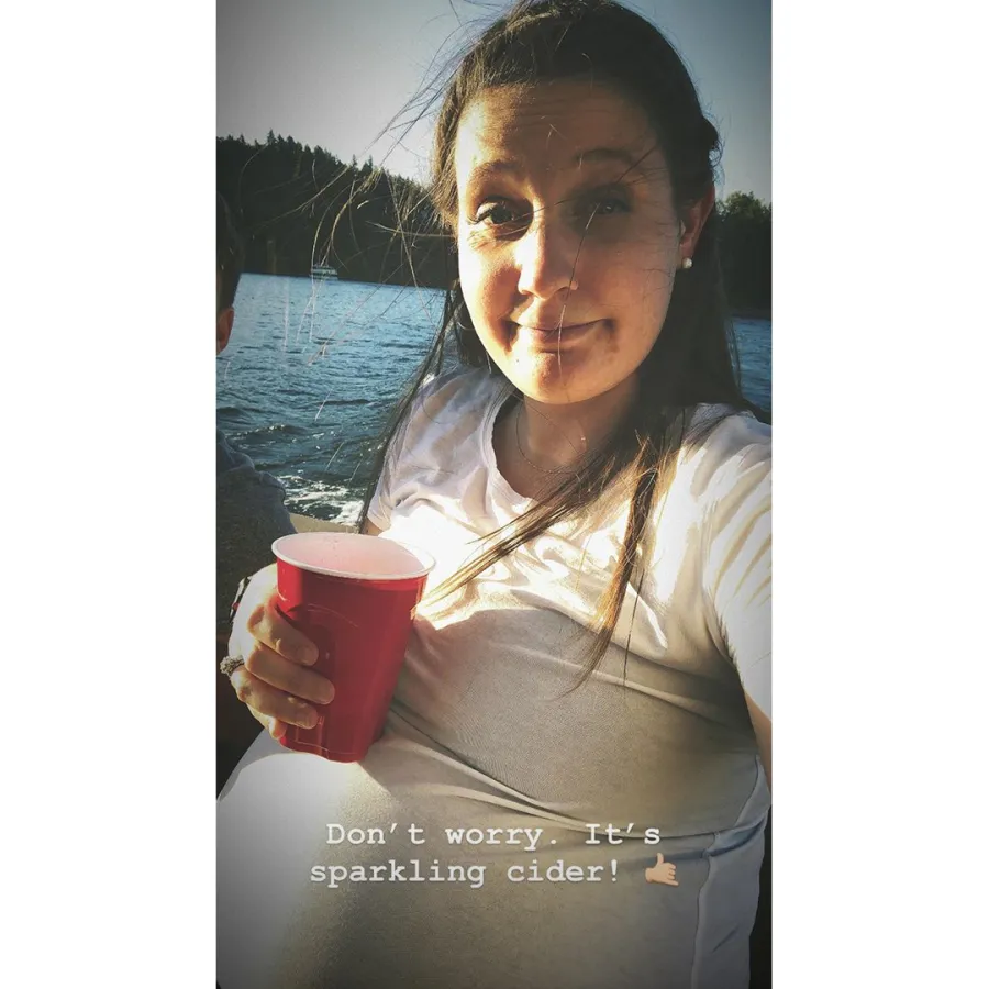 Tori-Roloff-Baby-Bump-4th-Anniversary-Date-Zach-Roloff