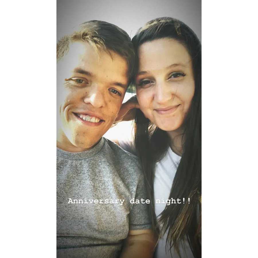 Tori-Roloff-Baby-Bump-4th-Anniversary-Date-Zach-Roloff