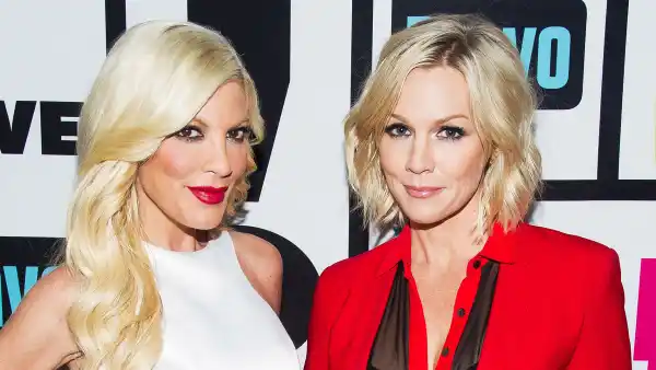 Tori Spelling and Jennie Garth