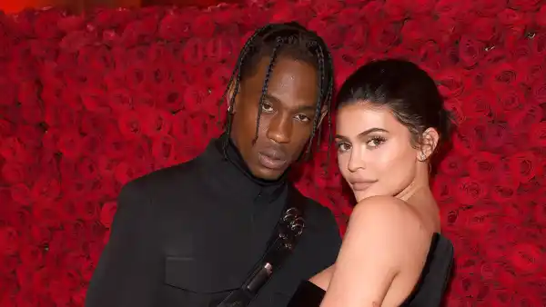 Travis Scott and Kylie Jenner Red Rose Wall