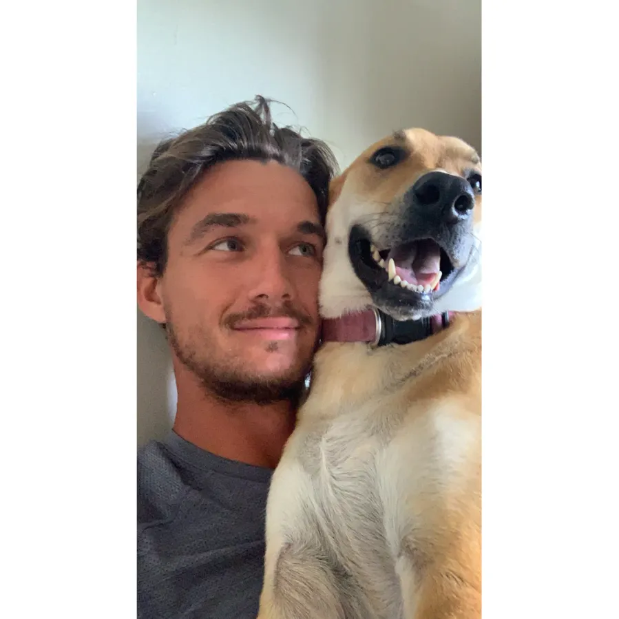 Tyler-Cameron-hot-photos-shirtless