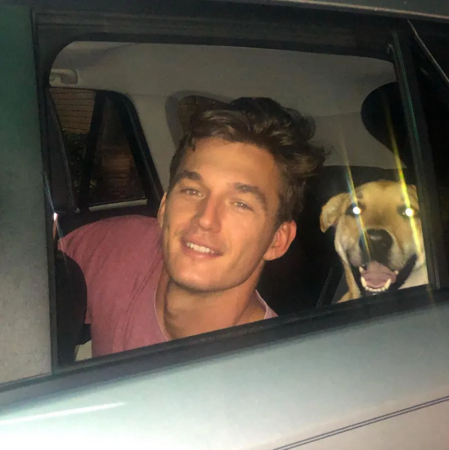 Tyler-Cameron-hot-photos-shirtless