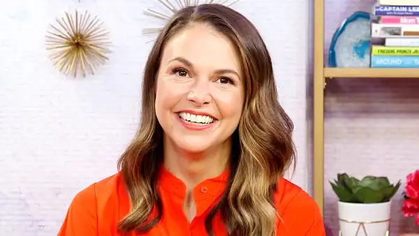 Sutton Foster 25 Thing About Me Younger