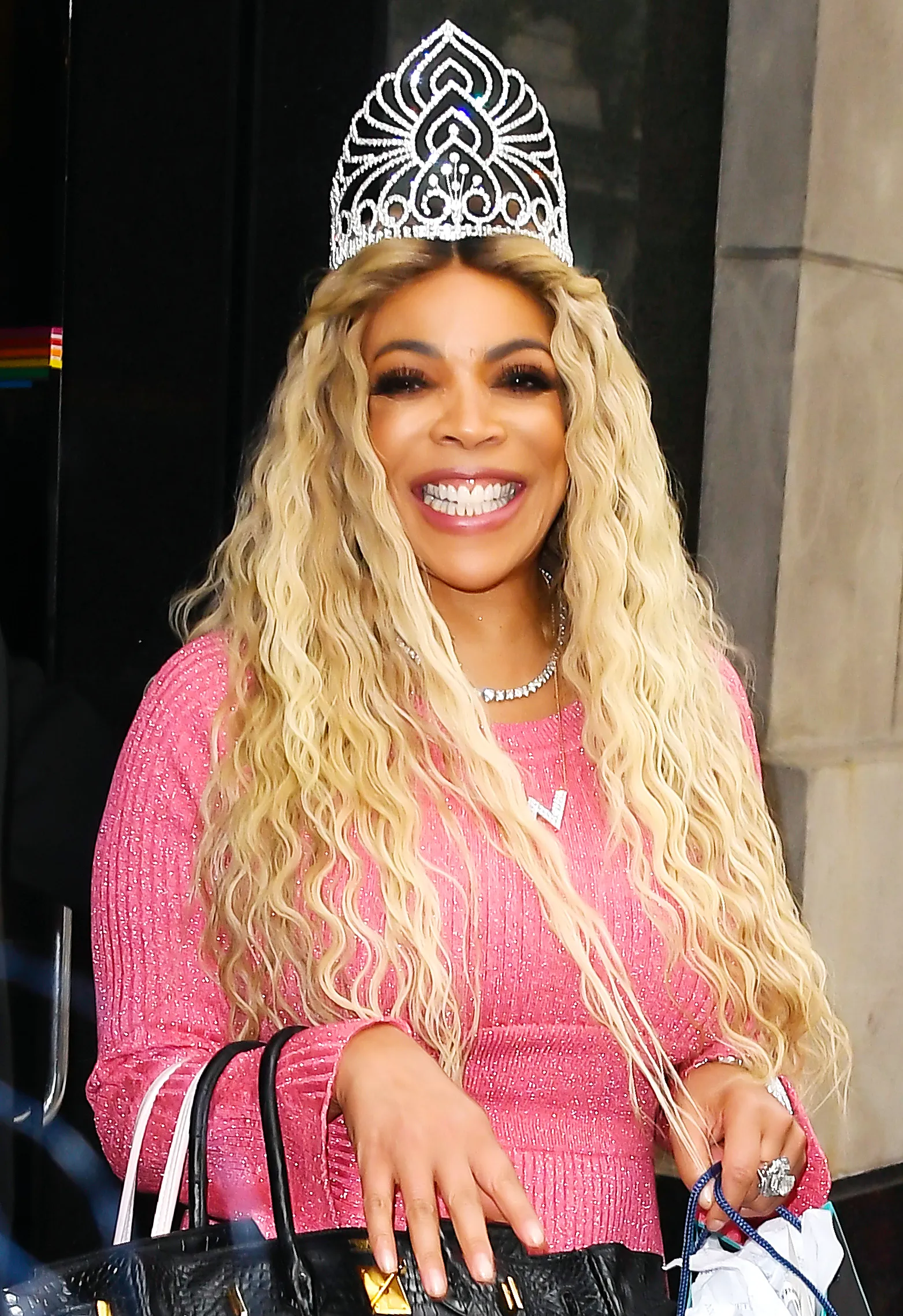 Wendy Williams Marked Birthday With Tiffany Cake