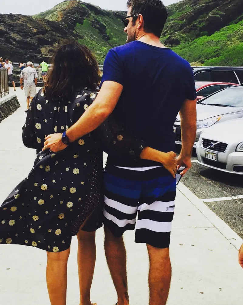 2016-getaway-Mariska-Hargitay-and-Peter-Hermann