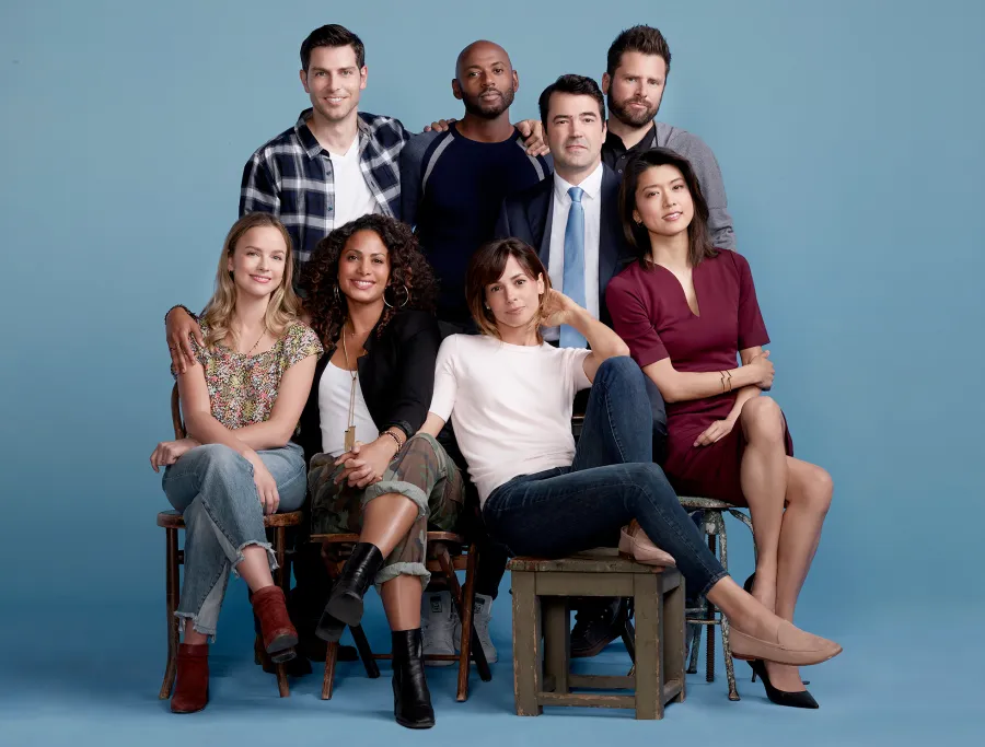 A-Million-Little-Things-premiere-date