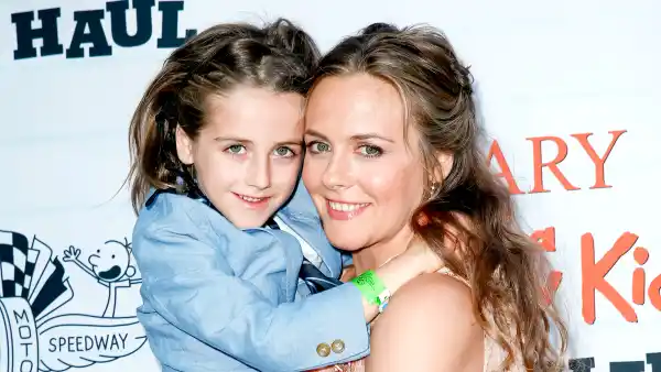 Alicia-Silverstone-Bear-Vegan