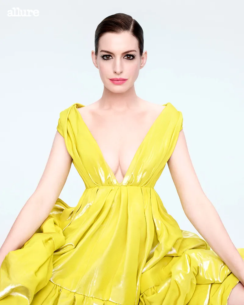 Anne Hathaway Was Body-Shamed at 16 in First Role