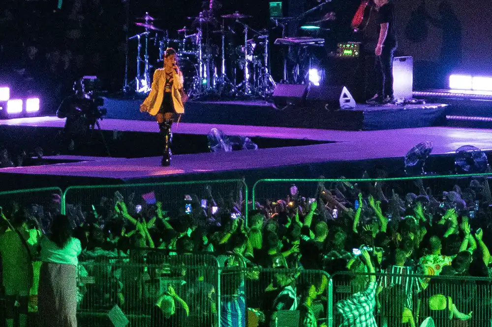 Ariana Grande Performs In Manchester