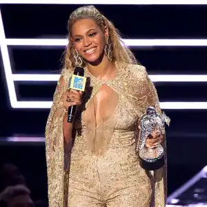 Beyonce-VMA-2016