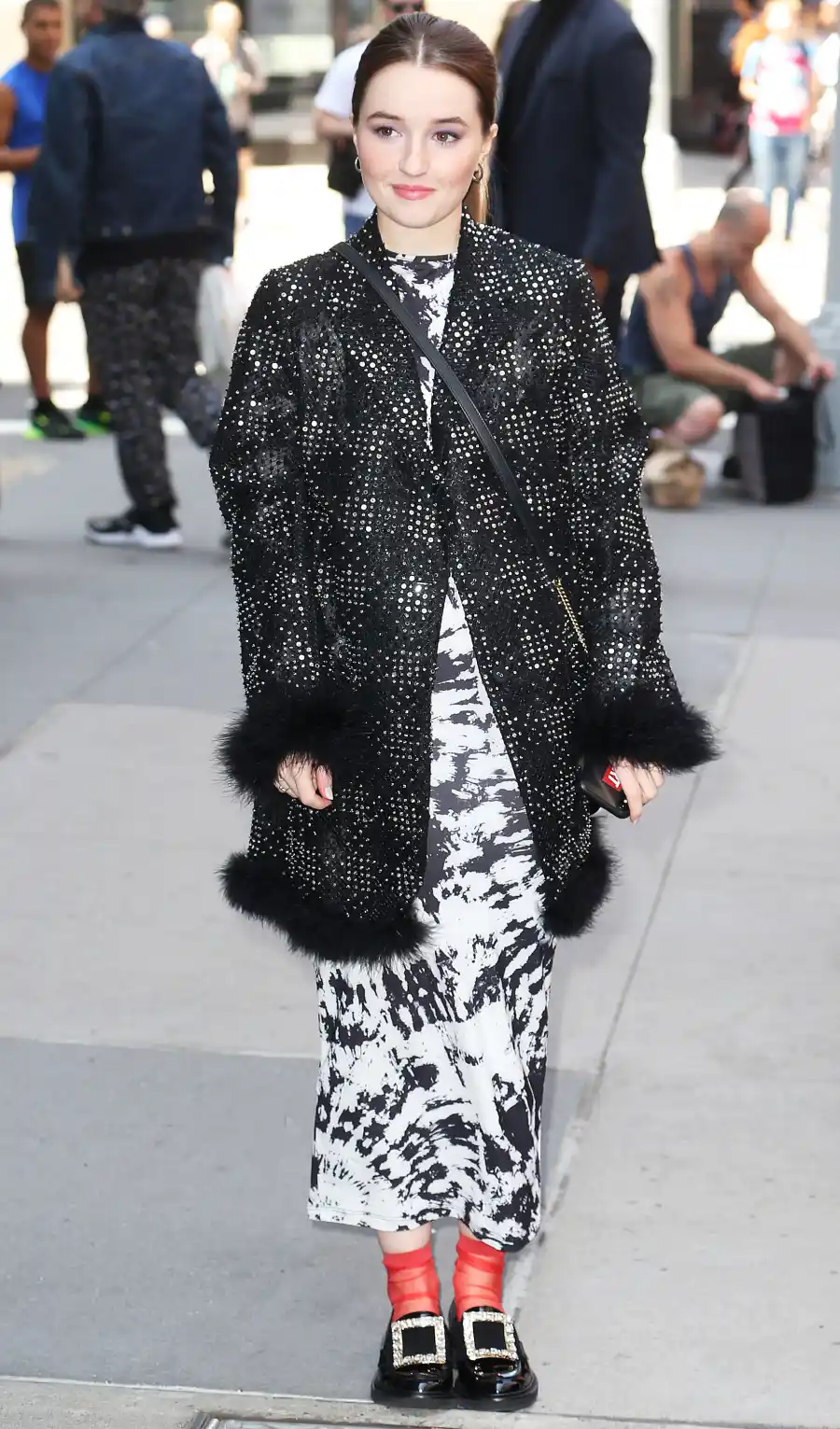 Celebs Wearing Tie-Dye - Kaitlyn Dever May 22, 2019